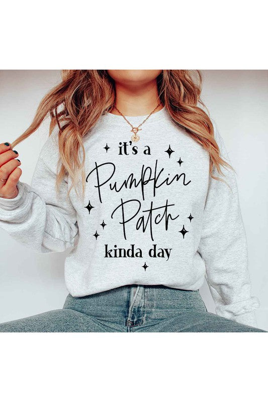 PUMPKIN PATCH DAY GRAPHIC SWEATSHIRT